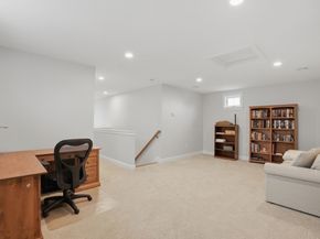 91 Newfield Street 41, Plymouth MA 02360