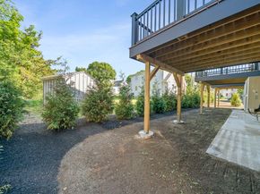 87 Neponset St 11, Canton MA 02021