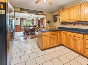 89 Elm St, Blackstone MA 01504