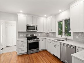 81 Brook Rd 81, Weston MA 02493