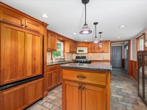 12 Mill Stone Rd, West Brookfield MA 01585