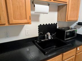 182 Heritage Dr 182, Northbridge MA 01588
