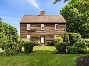19 Old Bridge Rd, Hanover MA 02339