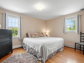 19 Old Bridge Rd, Hanover MA 02339