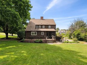 19 Old Bridge Rd, Hanover MA 02339