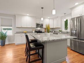 13 Lower Rd, Westford MA 01886