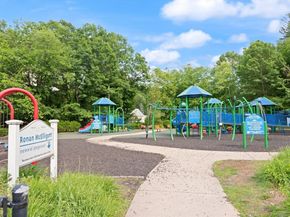 13 Lower Rd, Westford MA 01886