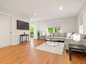 13 Lower Rd, Westford MA 01886