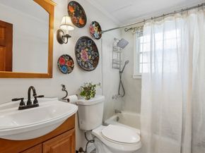 62 Charme Rd, Billerica MA 01821