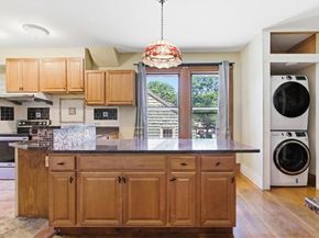 305 Central St, Newton MA 02466