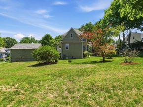 305 Central St, Newton MA 02466