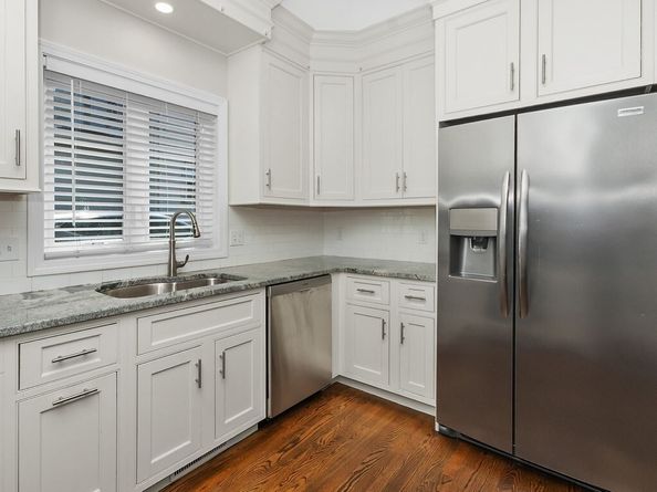 66 Ash Street 1, Waltham MA 02453