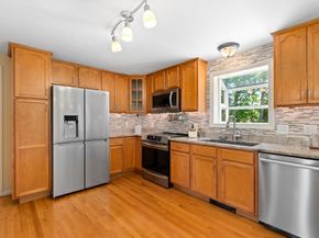 49 Larson Ave, Leominster MA 01453