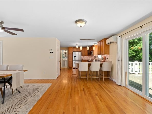 49 Larson Ave, Leominster MA 01453