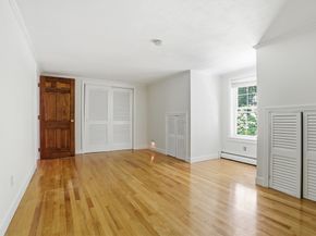 89 Main St, Westford MA 01886