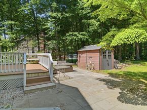 150 Samuel Dr, Northbridge MA 01588