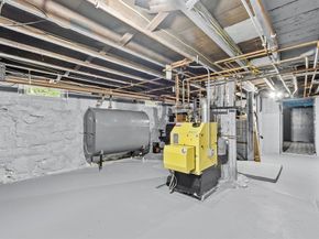 184 Regan St, Gardner MA 01440