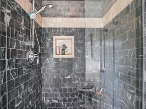 5 Diane Dr, Medway MA 02053