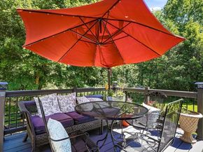 5 Diane Dr, Medway MA 02053
