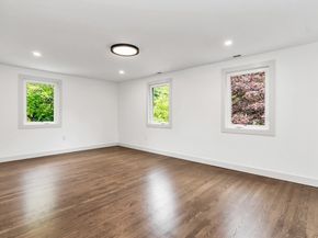 53 Walnut St, Saugus MA 01906