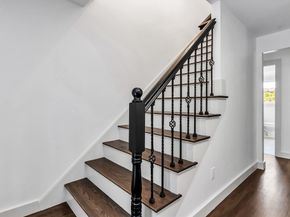 53 Walnut St, Saugus MA 01906