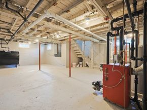 71 W Main St, West Brookfield MA 01585