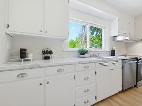 71 W Main St, West Brookfield MA 01585