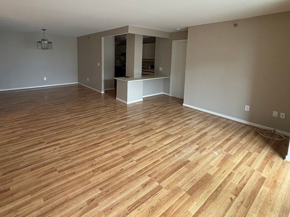 1 Seal Harbor Rd 413, Winthrop MA 02152