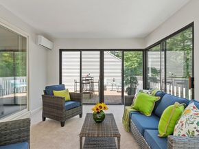 77 Parkhurst Dr 77, Westford MA 01886