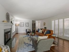 77 Parkhurst Dr 77, Westford MA 01886