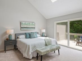77 Parkhurst Dr 77, Westford MA 01886