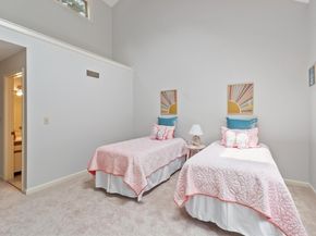 77 Parkhurst Dr 77, Westford MA 01886
