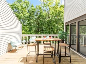 77 Parkhurst Dr 77, Westford MA 01886