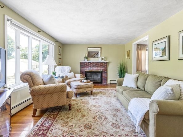 41 Sunset Hill Rd, Boston MA 02132