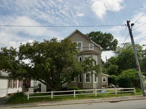 696 Grafton St, Worcester MA 01604