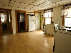 696 Grafton St, Worcester MA 01604