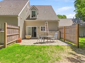 47 Old Colony Ln 240, Marshfield MA 02050
