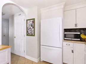 47 Old Colony Ln 240, Marshfield MA 02050