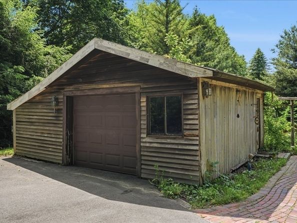 47 Old Oaken Bucket Rd, Norwell MA 02061