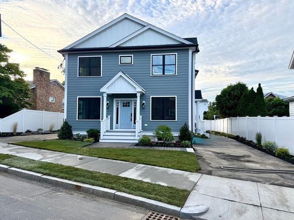 197 Lexington St 197, Watertown MA 02472