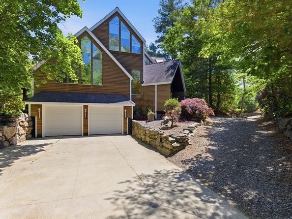 51 Deer Path 51, Hudson MA 01749