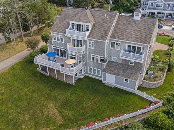 92 Emery Rd, Marshfield MA 02050