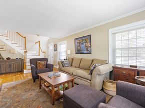 32 Smith Ave, Newton MA 02465