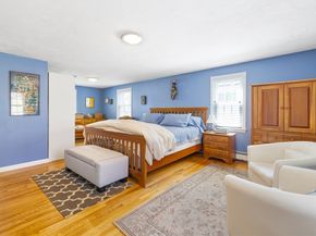 32 Smith Ave, Newton MA 02465