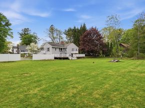 84 City Depot Rd, Charlton MA 01507