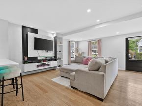 52 High St, Hudson MA 01749
