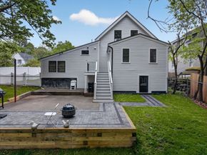 52 High St, Hudson MA 01749