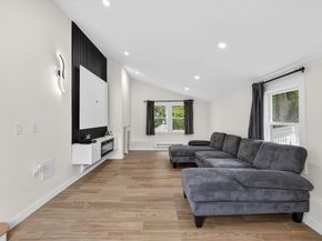 52 High St, Hudson MA 01749