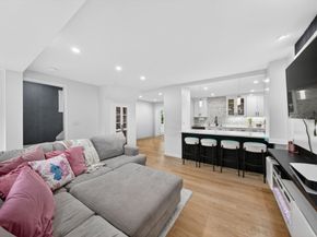 52 High St, Hudson MA 01749