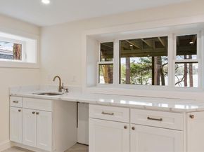 50 Pine Grove Rd, Lunenburg MA 01462